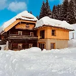 Seppkeusche - Historisches Mit Zirbensauna Und Hotpot シャレー Turracher Hohe