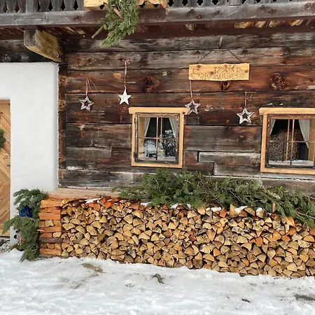 Seppkeusche - Historisches Mit Zirbensauna Und Hotpot * Turracher Hohe