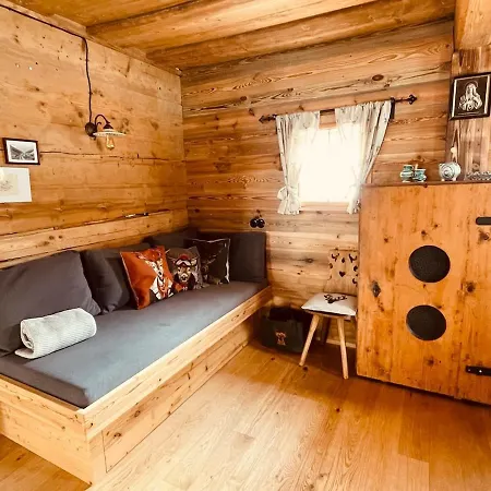 Seppkeusche - Historisches Mit Zirbensauna Und Hotpot