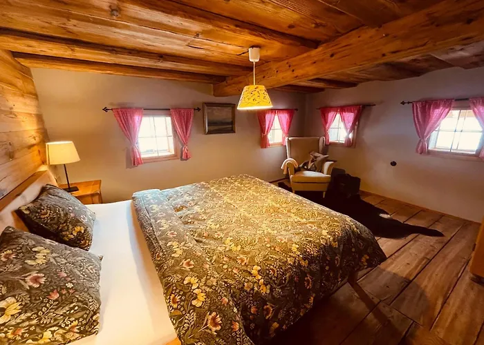 Seppkeusche - Historisches Mit Zirbensauna Und Hotpot בקתה Turracher Hohe